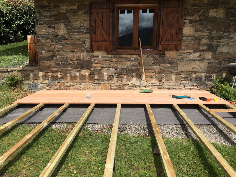 terrasse bois, construction, cale plastique, cale fouchette